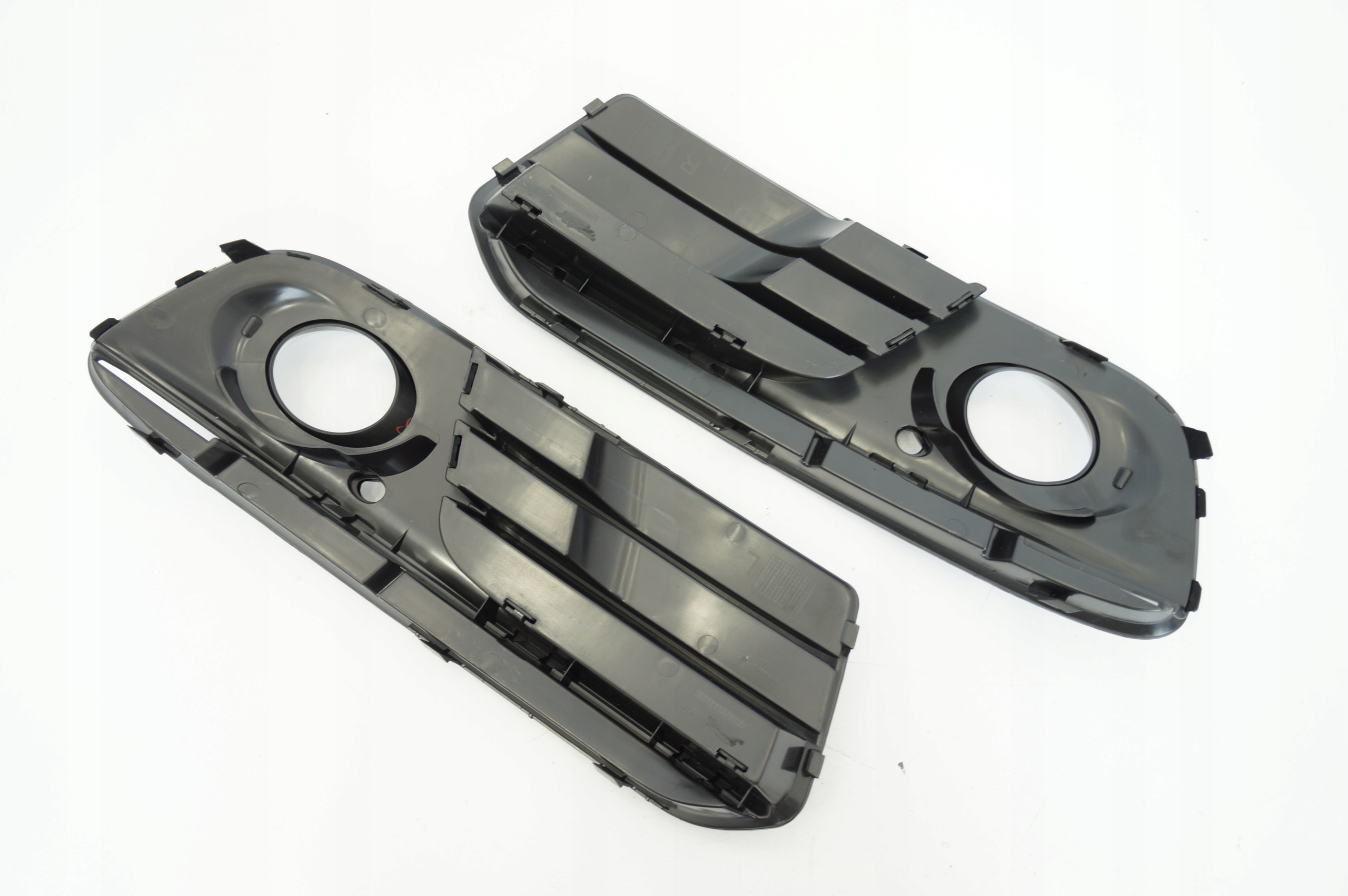 8R0807681M - Решетка радиатора Audi Q5 8R LIFT LEFT RIGHT