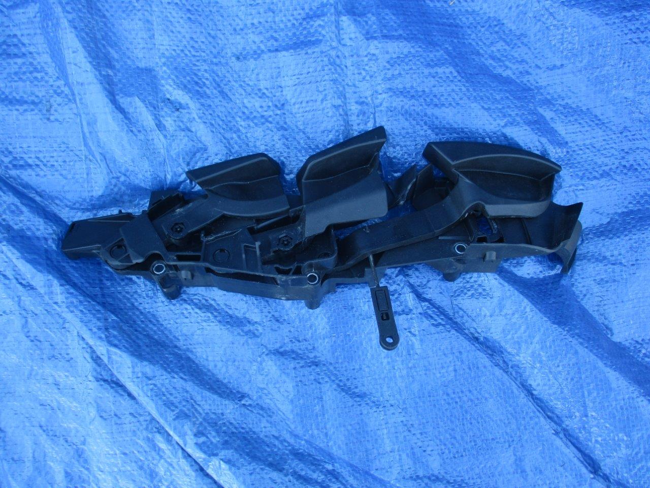 BMW X3 E83 Регулировка кресло правая 8226308