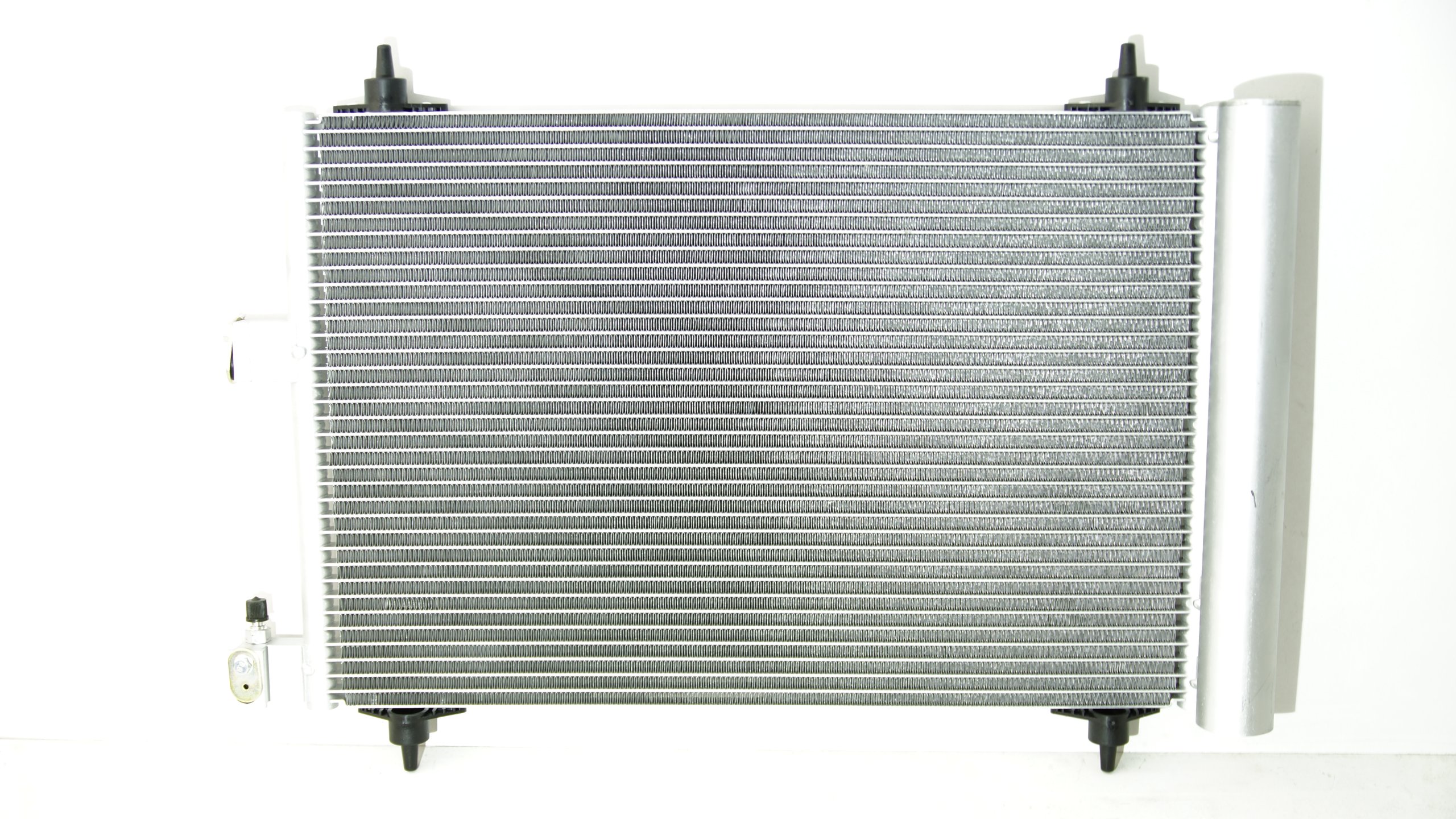 606784 - РАДИАТОР КОНДИЦИОНЕРА PEUGEOT PARTNER 2002-2008