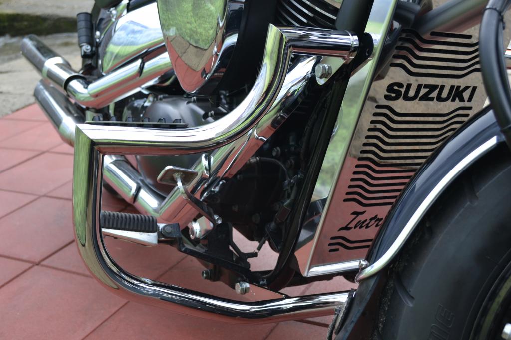 OSŁONA CHŁODNICY SUZUKI INTRUDER M 800 EAN (GTIN) 7416156453165