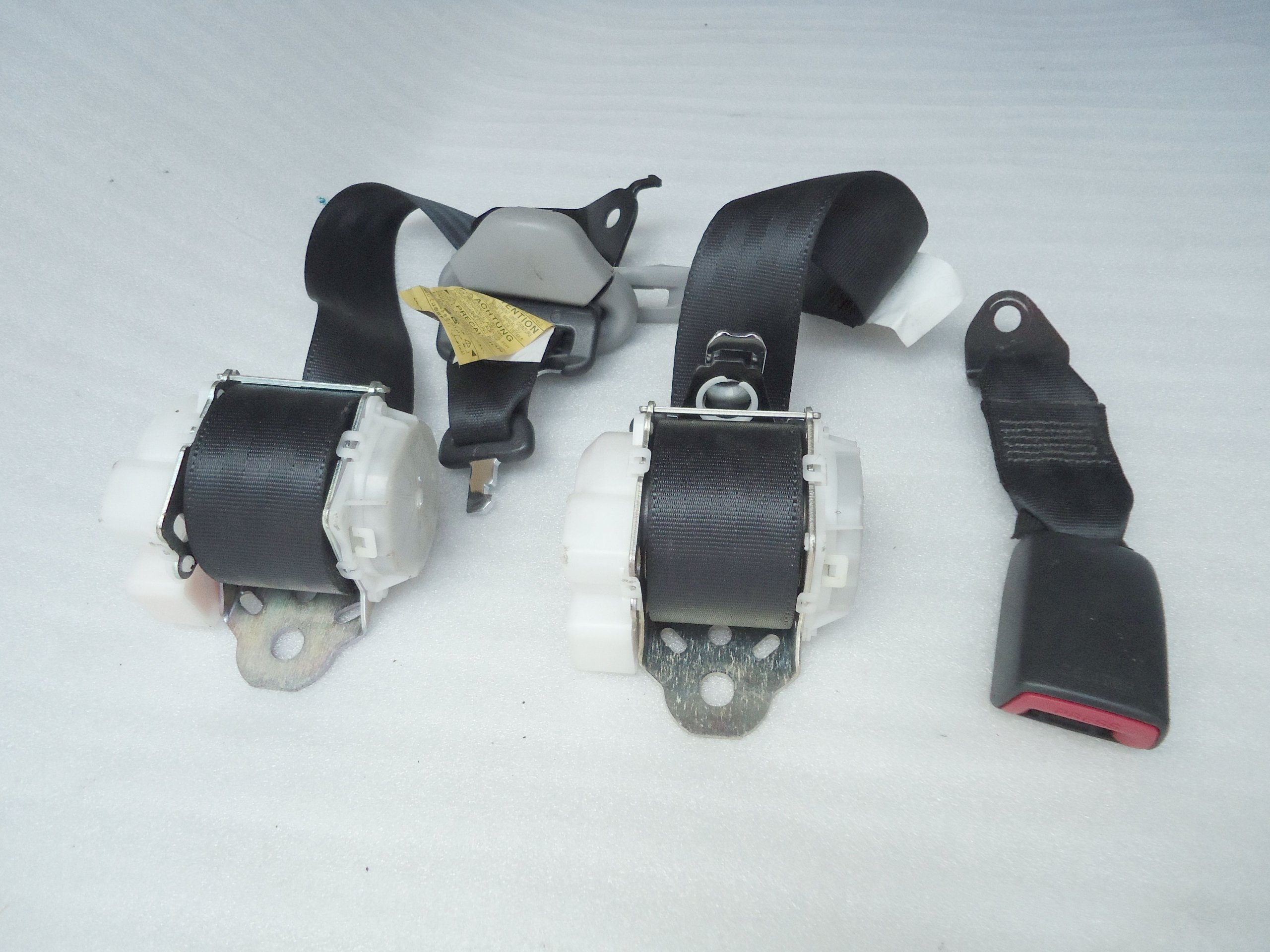 TOYOTA YARIS 2010р ремені безпеки ззаду