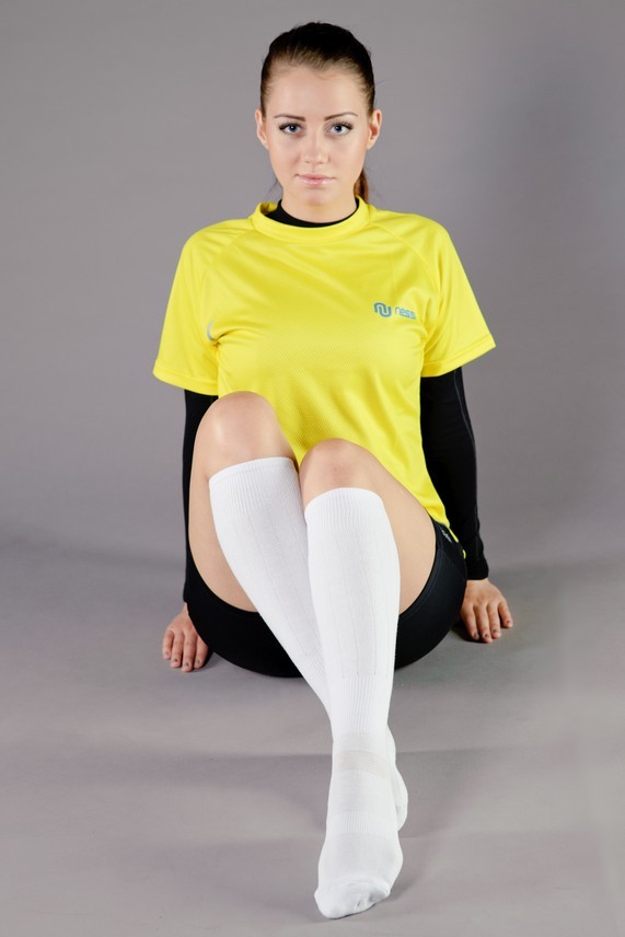 PODKOLANÓWKI SPORTOWE NESSI OLD SCHOOL PASKI 35-37 EAN (GTIN) 5900644601821