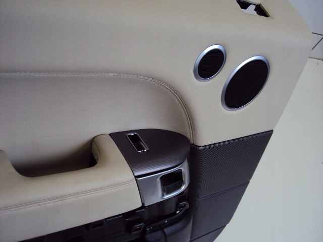 TAPICERKA DRZWI LEWY TYŁ RANGE ROVER SPORT 13- Typ samochodu Samochody osobowe