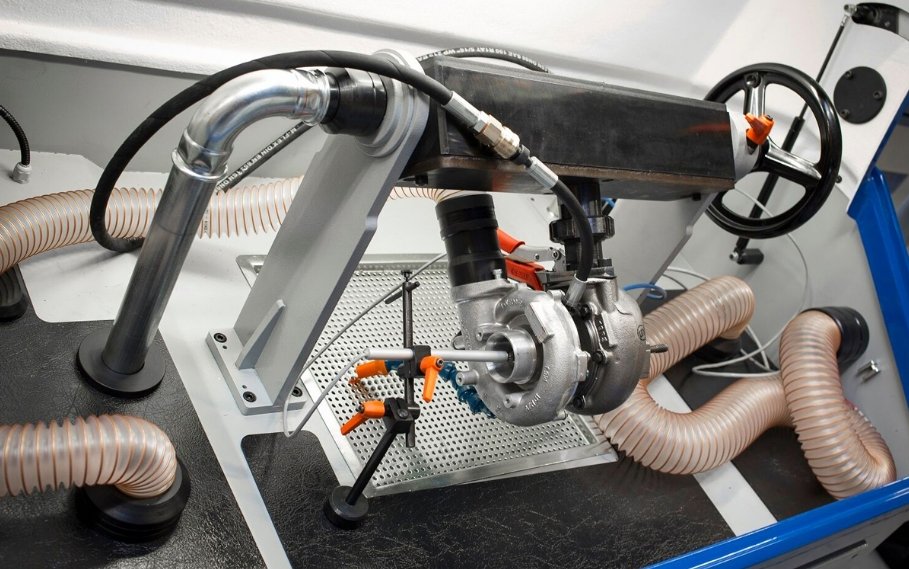 Turbosprezarka Turbina TURBO RENAULT 1 5 DCI Clio Engine Type Diesel