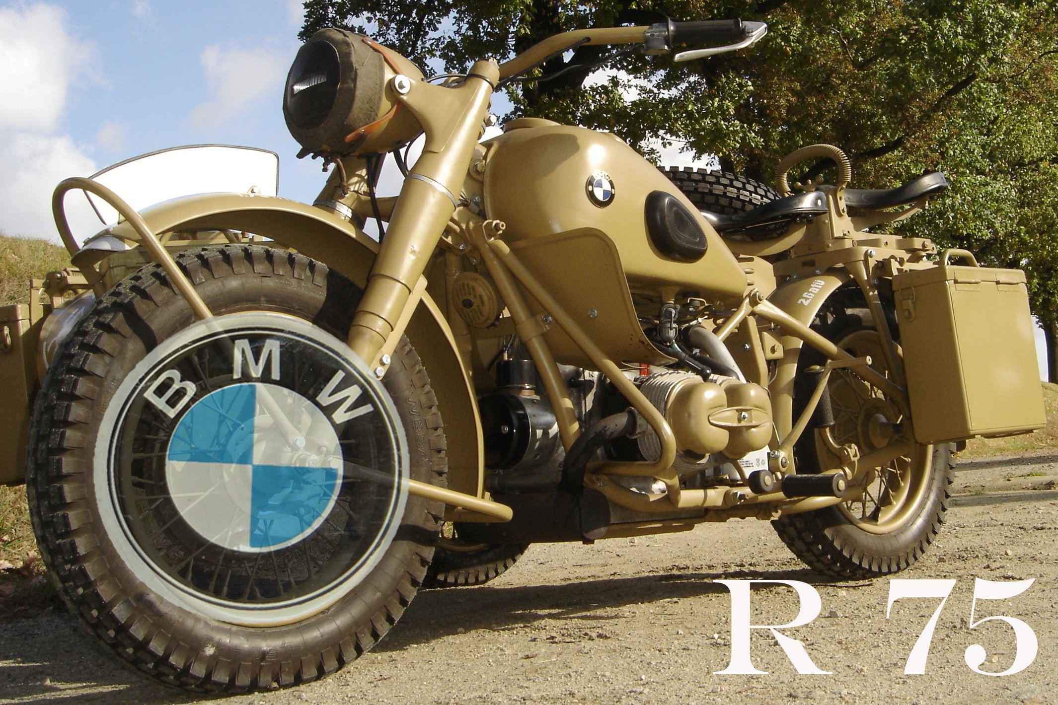 BMW r75 Sahara Camo