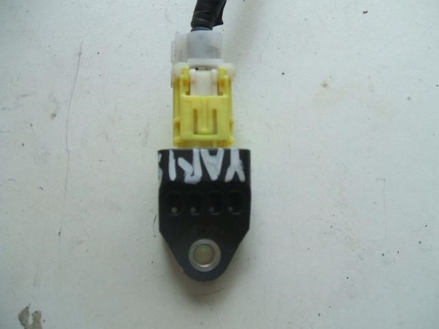 YARIS 11-ДАТЧИК УДАРА ПОДУШКИ БЕЗОПАСНОСТИ 89173-00040