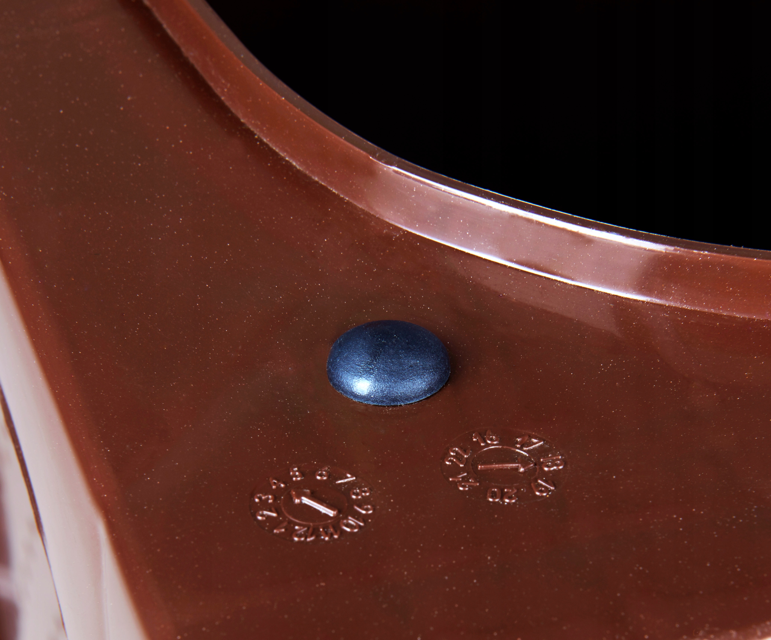 KOSZ POJEMNIK 120L ODPADY BIO BRĄZ RUSZT WENTYLAC Kolor brązowy