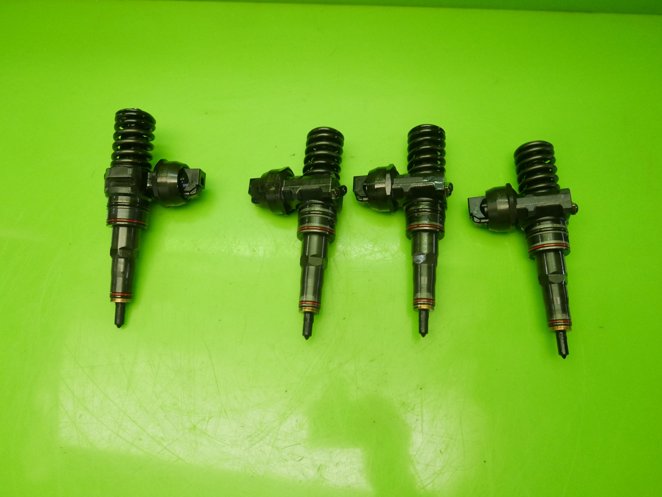 POMPOWTRYSKIWACZ 038130073AQ VW GOLF IV 1 9 TDI FV