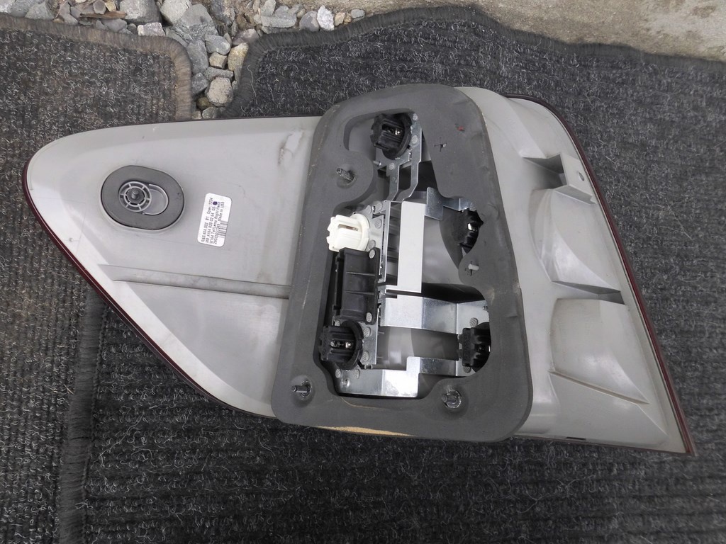 light right rear rear part MERCEDES ML W164 2005-2009R