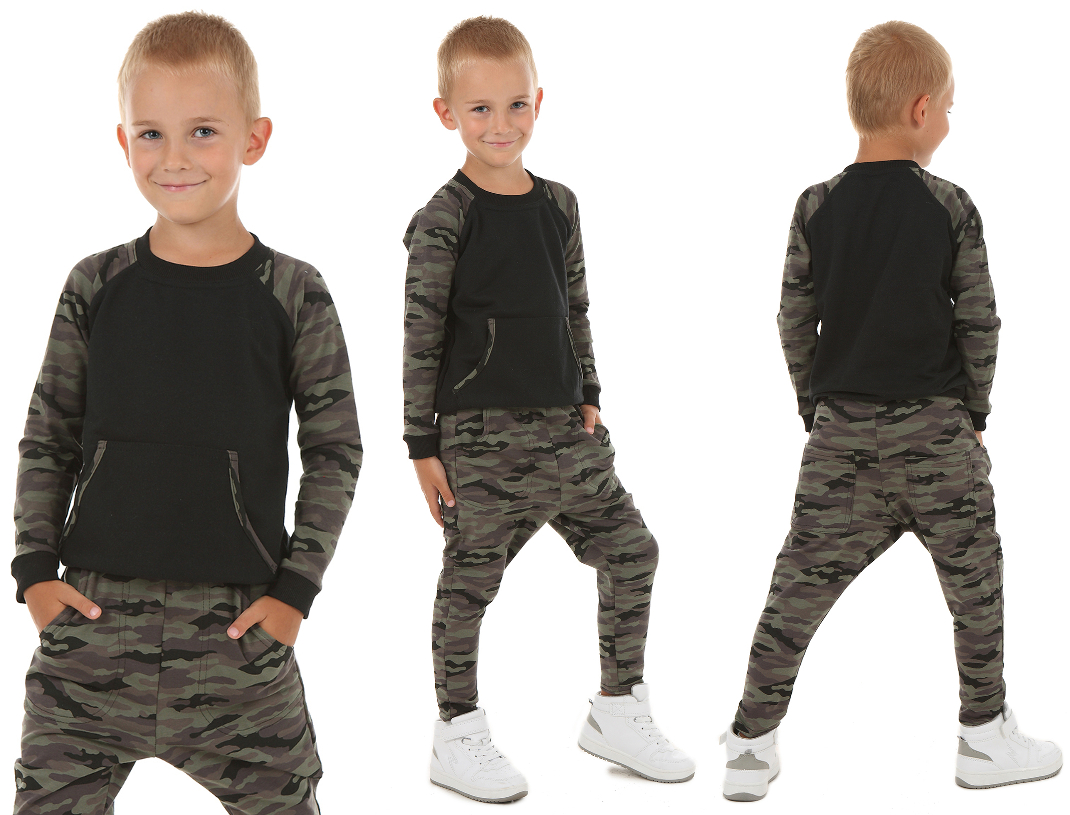 

Bluza z kieszonką kangurkową, Moro 134 Kropek