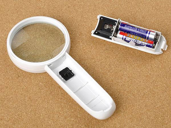 LUPA DO CZYTANIA SZKŁO POWIĘKSZAJĄCE SOCZEWKA 3x Waga produktu z opakowaniem jednostkowym 0.126 kg