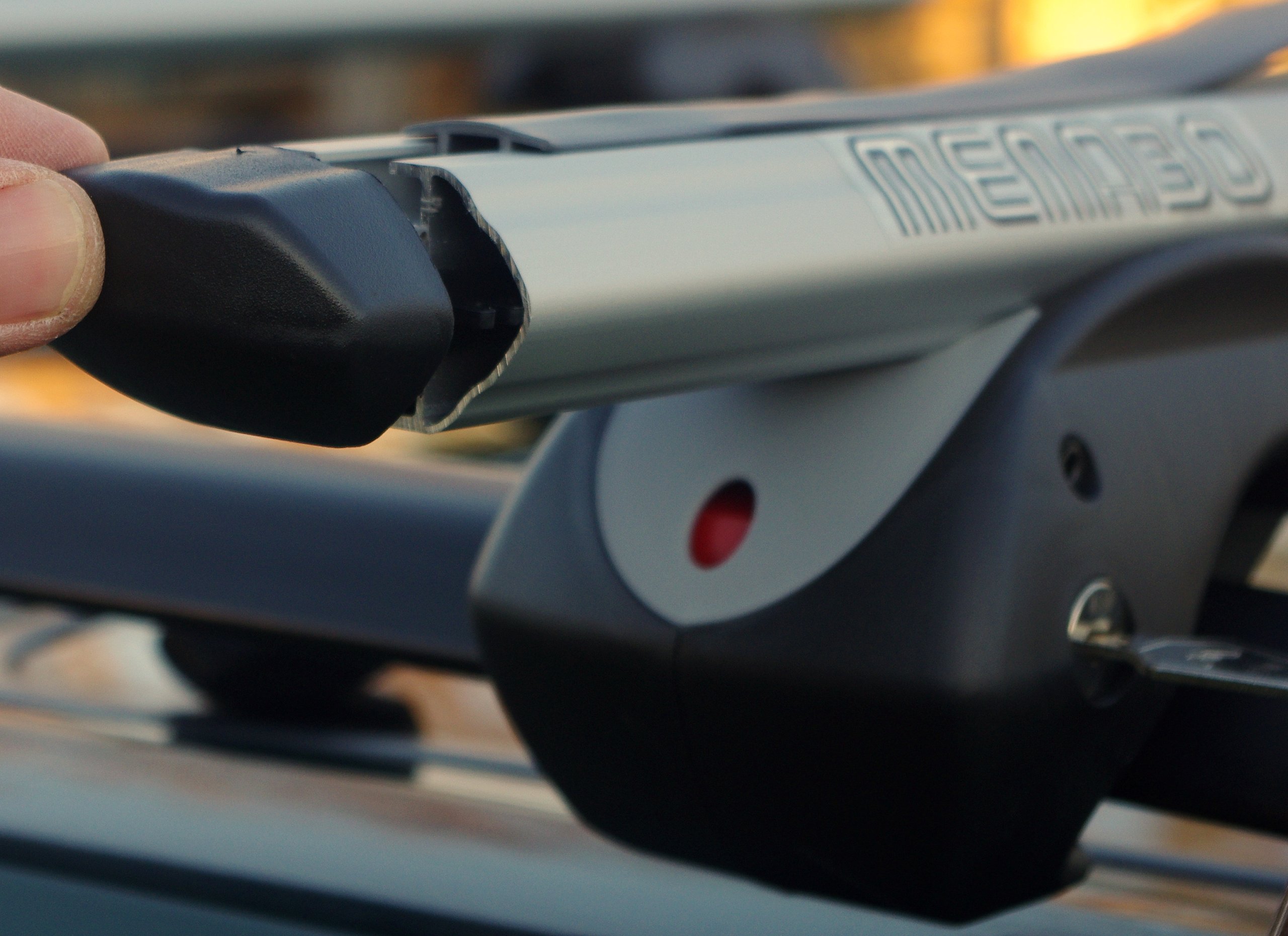 BAGAŻNIK BAZOWY ISUZU D-MAX 2003>2012 Wysokość belki 27 mm