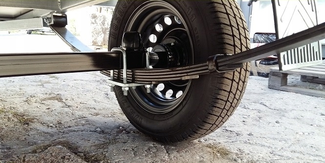 Podkładka RESORU mocowanie CYBANTU obejma Rydwan Marka Inna