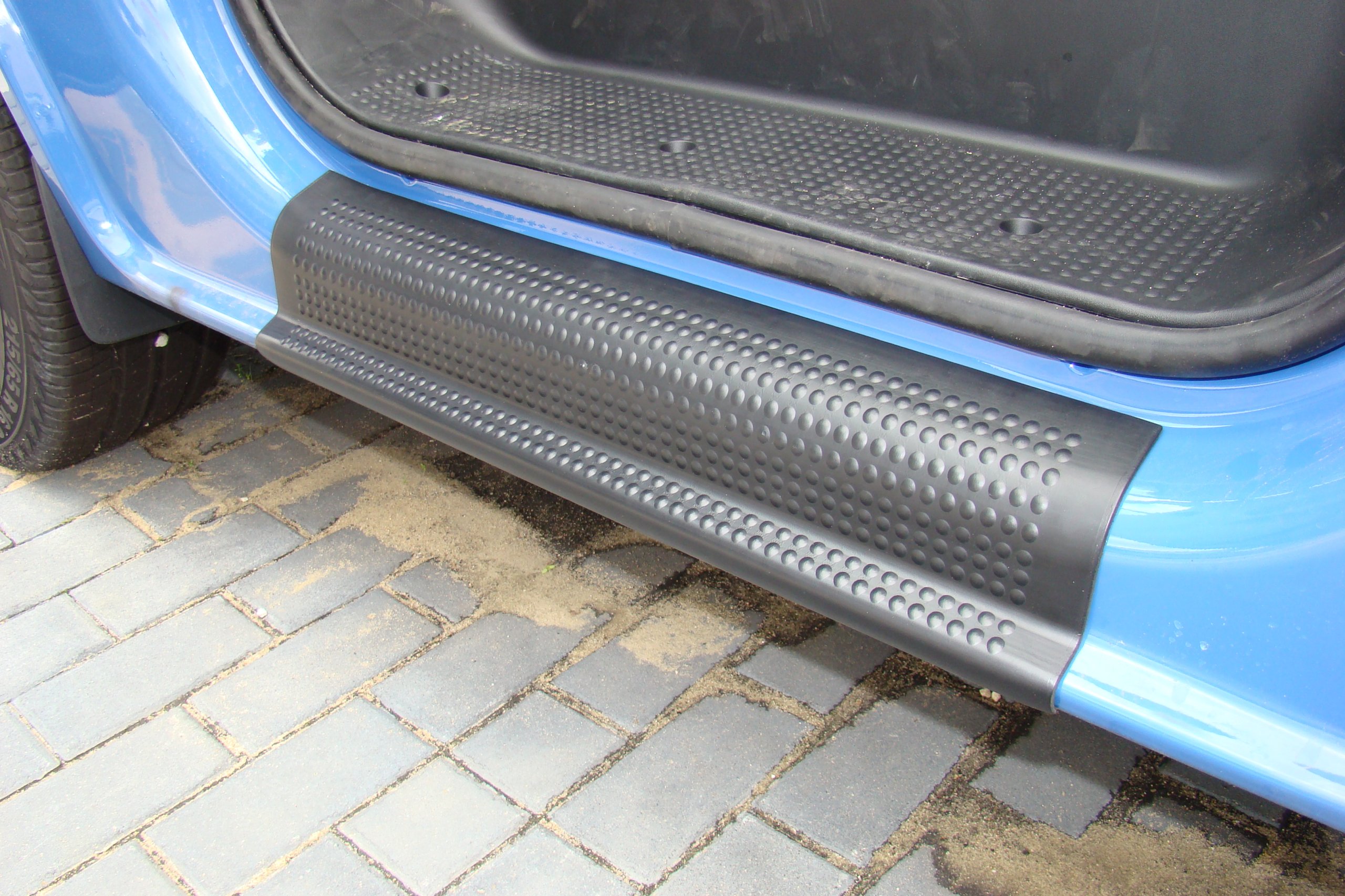 NAKŁADKA PROGOWA OSŁONA NA PRÓG OPEL VIVARO 01-14 Numer katalogowy producenta P-0009