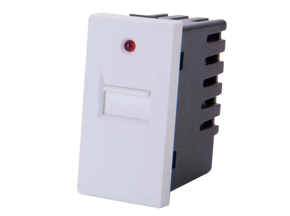 

B-line DLX Biały Gniazdo Ładowarka Usb x1 EPE24