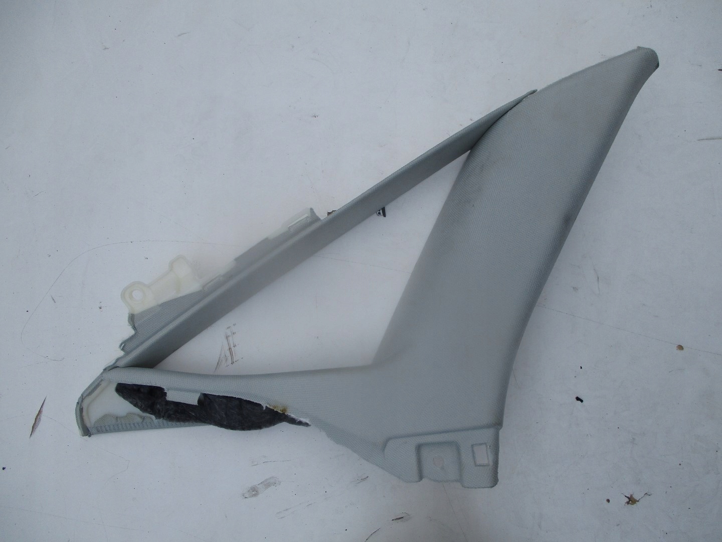 cap A pillar AUDI A8 4N0 17R