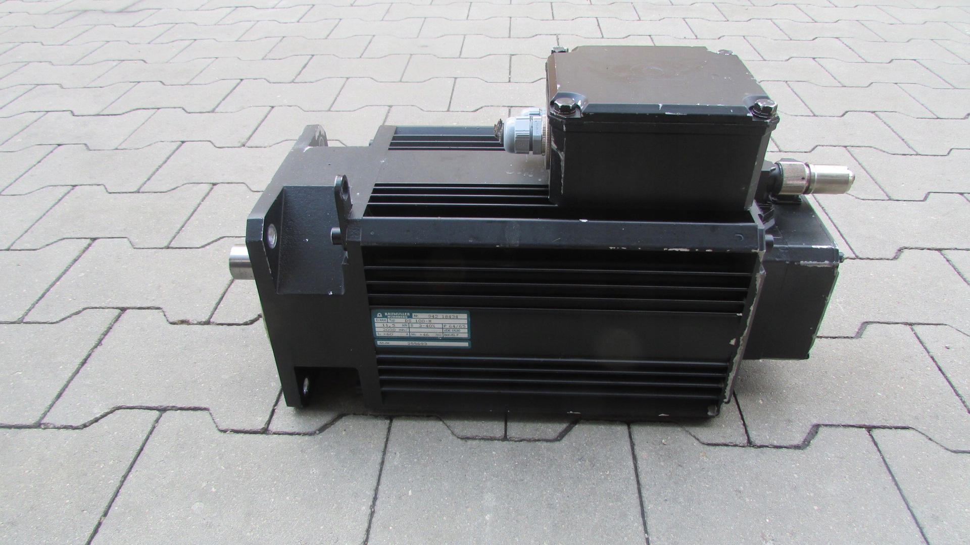 SERVOMOTOR BAUMULLER DS 100-M 11,5 Kw (94218434) • Cena, Opinie ...