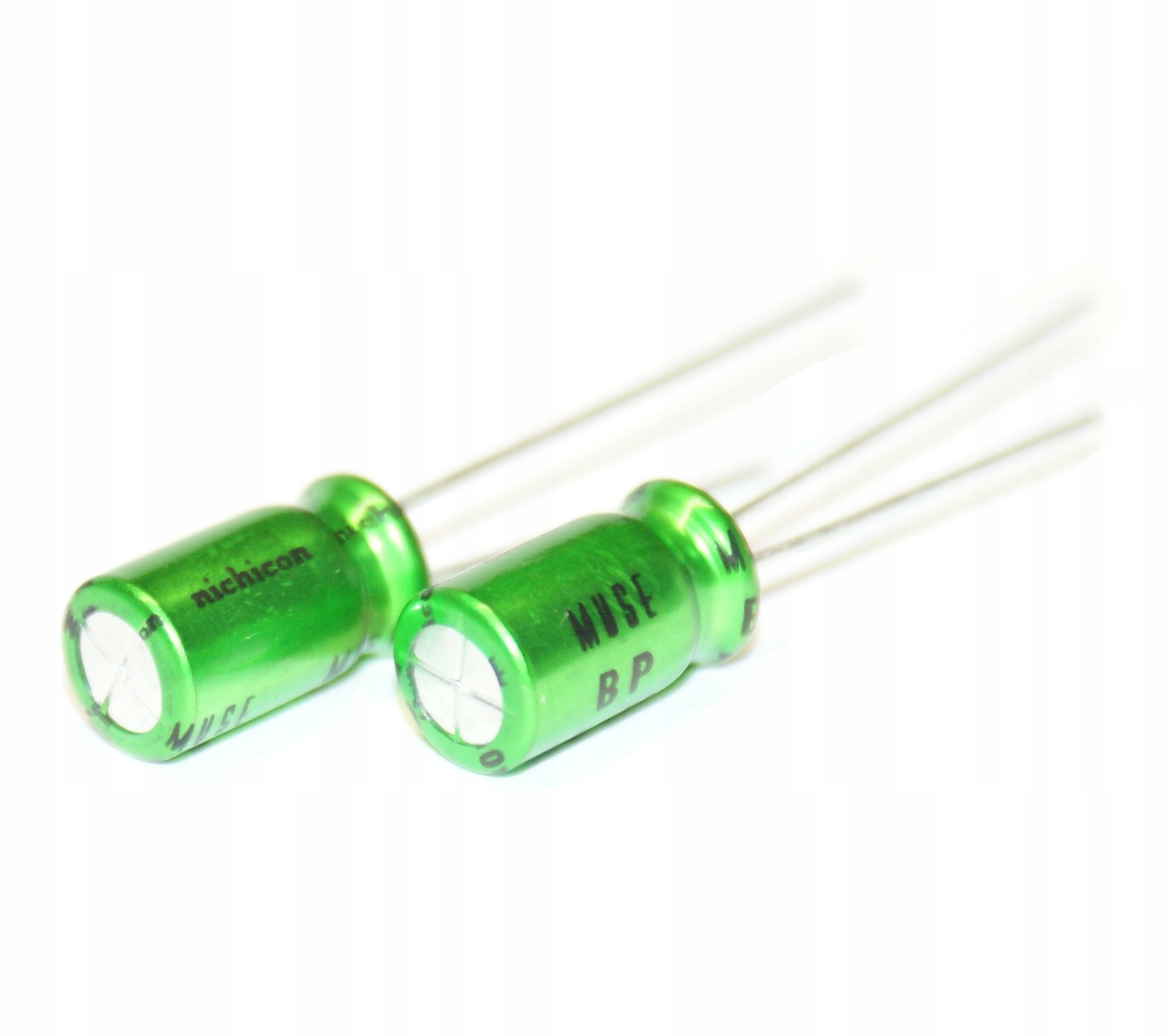 

Audiofilski Nichicon Es 22uF/16V - 2 szt. (#521)