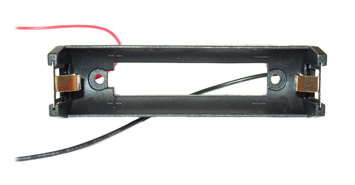 

Koszyk na baterie 1x 18650 przewody