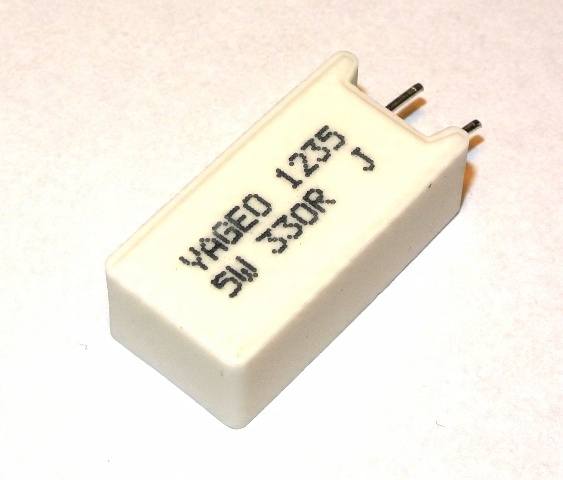 

330R 5W Rezystor cementowy pionowy ........ [2szt]