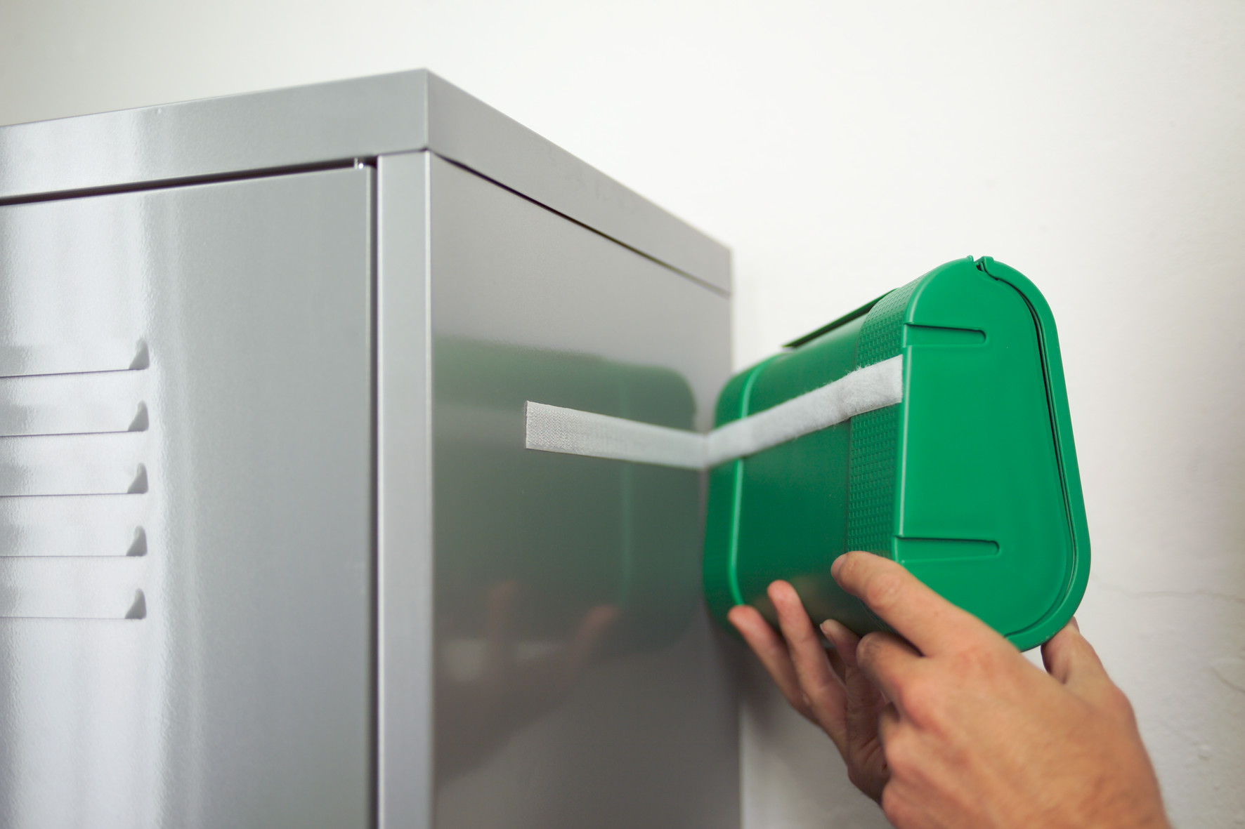 TESA Rzep w taśmie 1m x 20mm samoprzylepny czarny Marka Tesa