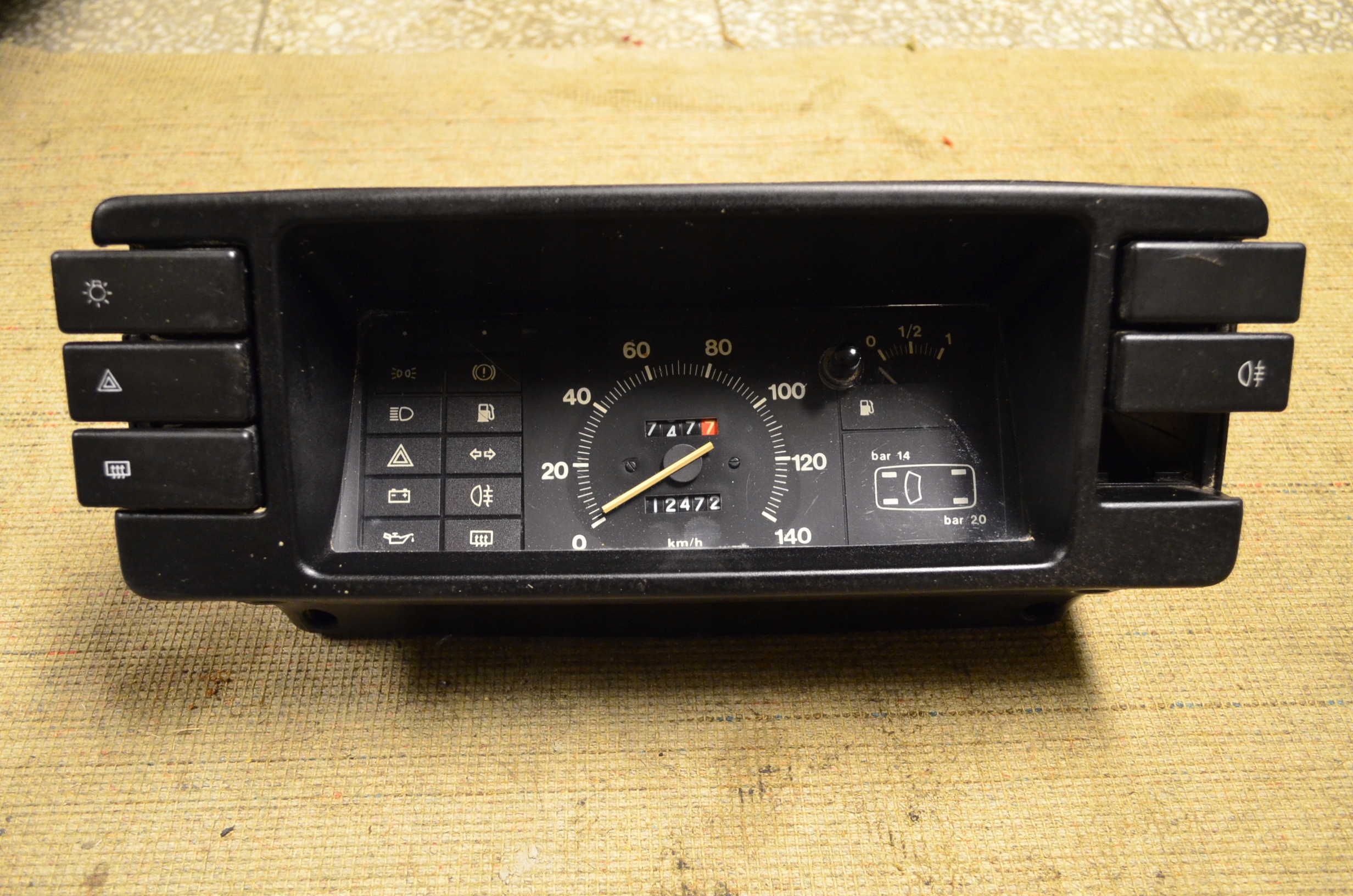 Licznik Fiat 126p FL + przełączniki kompletny 7632680651