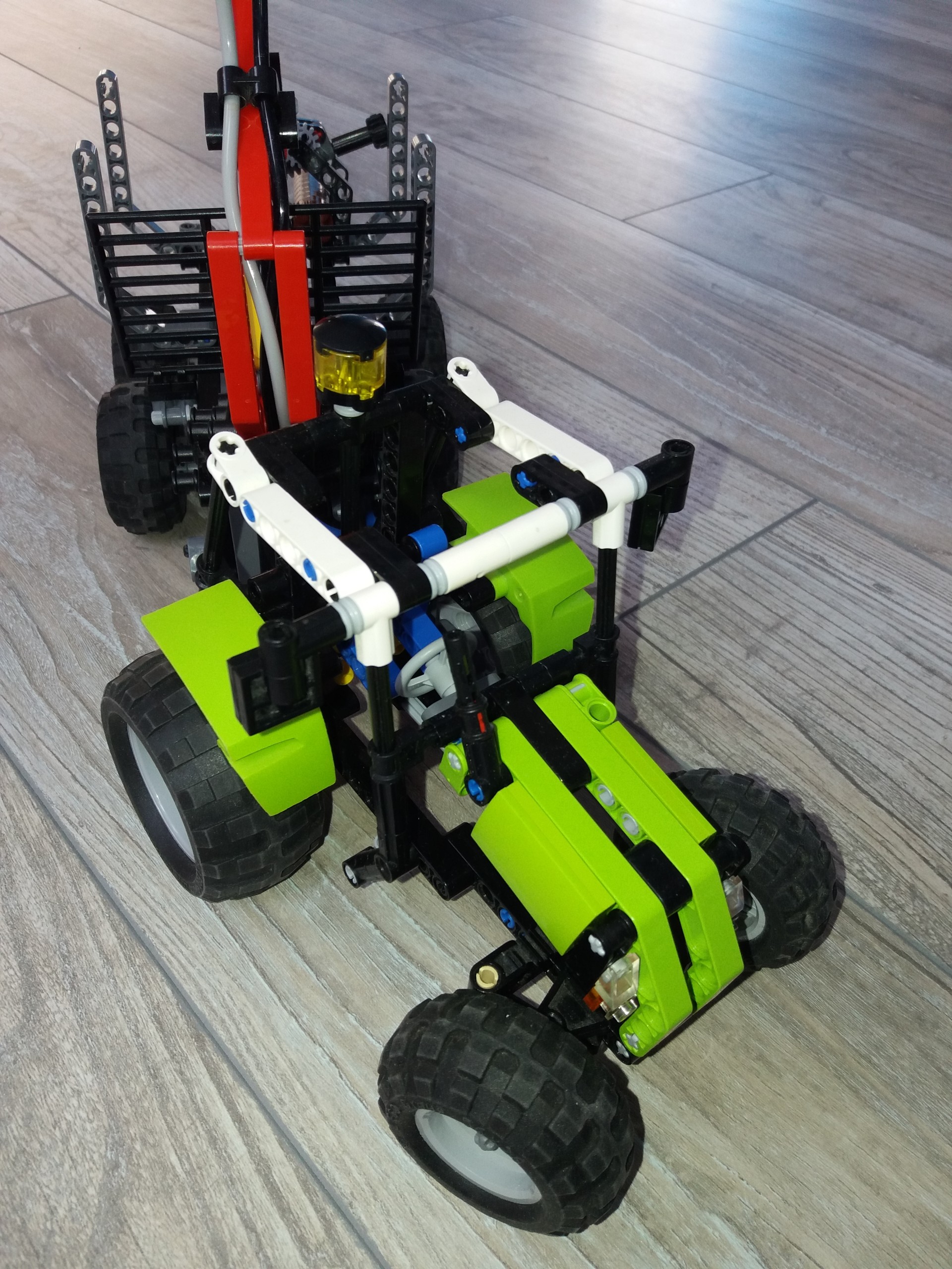 Lego Technic 8049 Traktor Traktor Z Przyczepą 7518890917