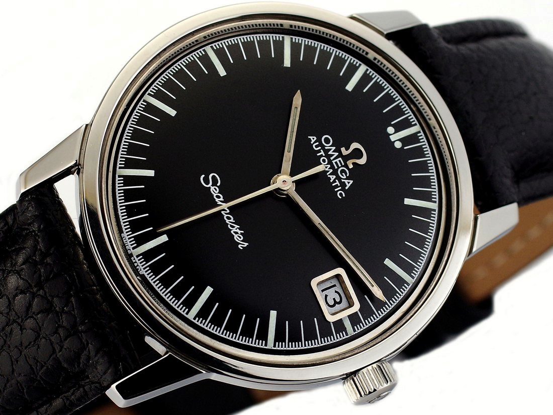 omega seamaster moon phase