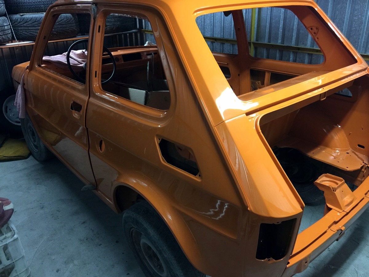 Karoseria Fiat 126p stary typ 1983r po renowacji