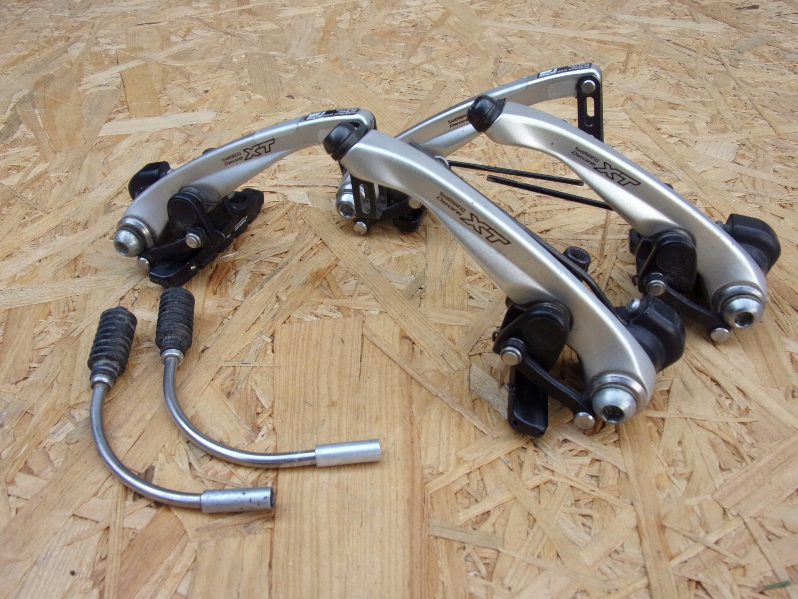 shimano xt v brakes set