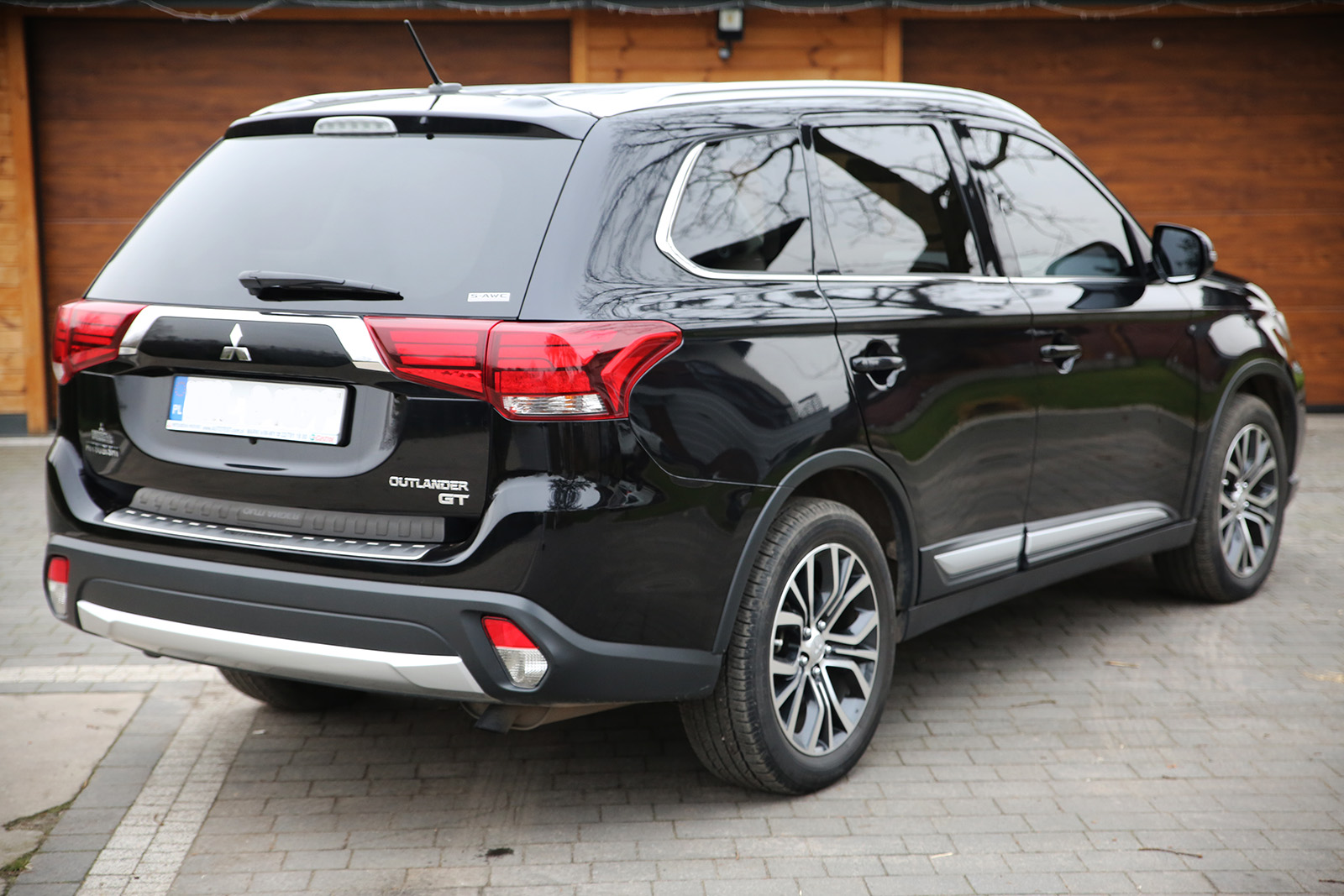 MITSUBISHI OUTLANDER GT 3.0 V6 7054563189 oficjalne archiwum allegro