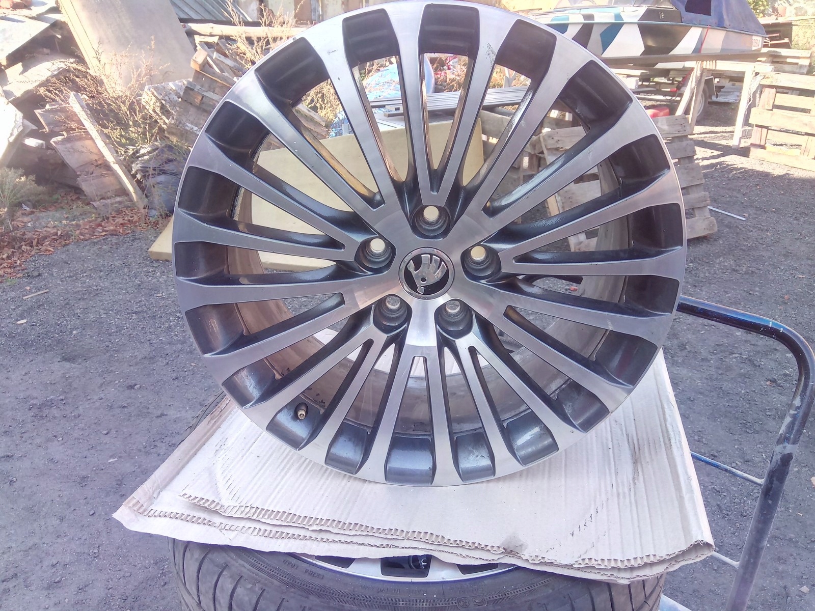 SKODA SUPERB Felgi 18" 7.5JX18 ET46 4szt - 7652875337 - Oficjalne ...