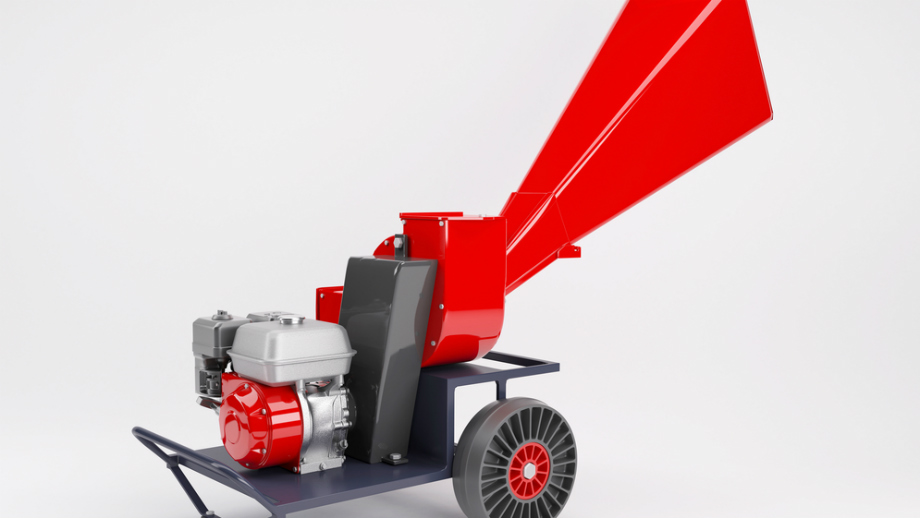 Mechanický štiepkovač vo firemnom použití