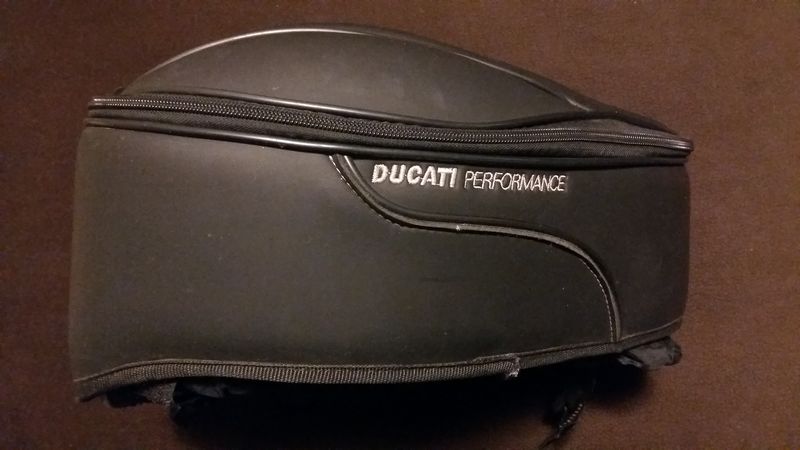 Ducati Performance torba na „zadupek”, pokrowiec