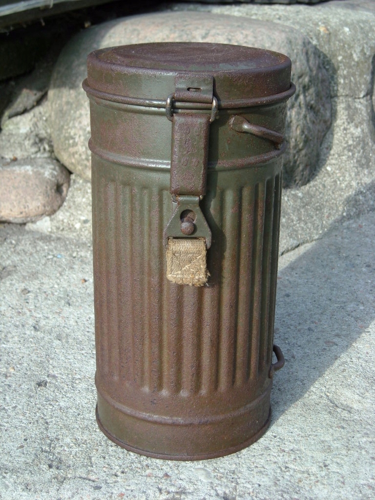 Puszka na maskę przeciwgazową M30 krótka