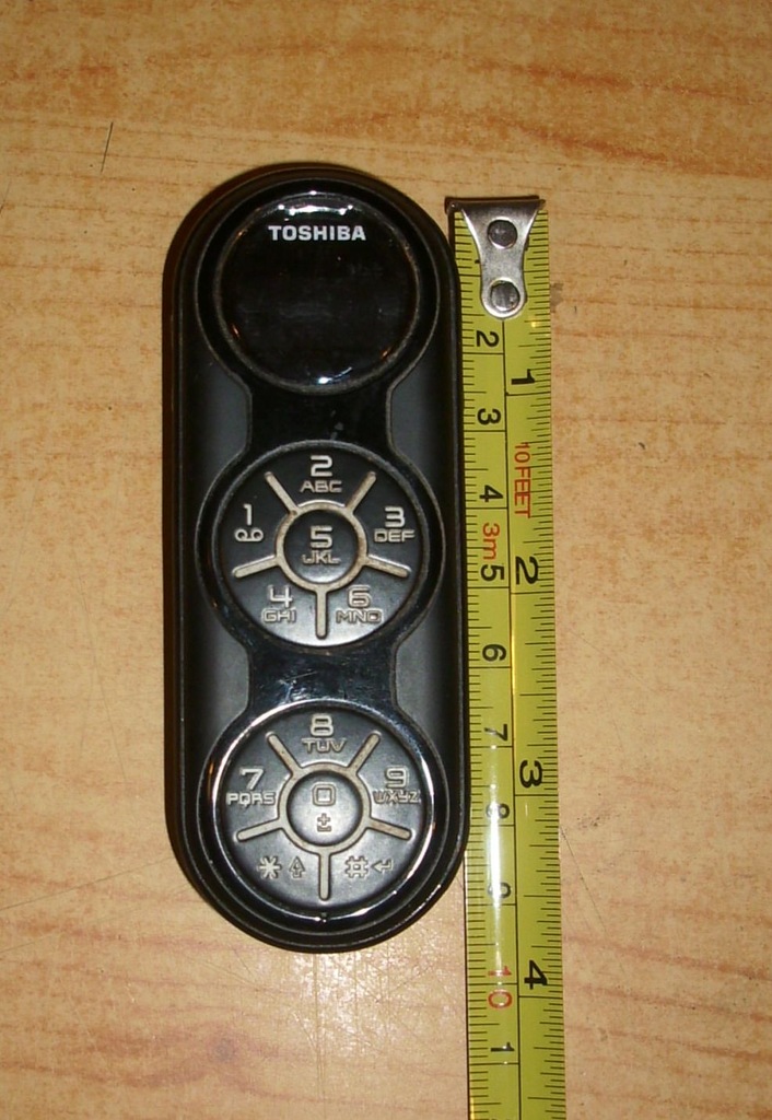 Toshiba G450  b. mały tel 9 cm
