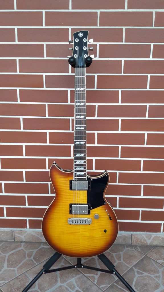 Yamaha REVSTAR RS-620 Brick Burst + GigBag