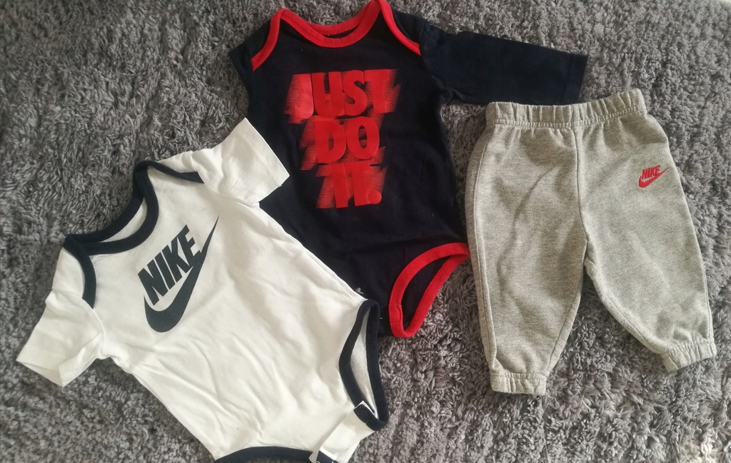 NIKE Komplet body spodnie 3-6 68