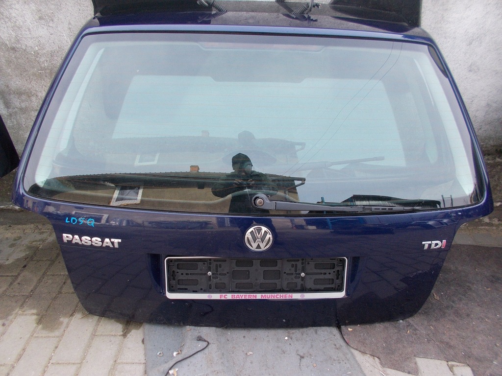 KLAPA TYLNA VW PASSAT B5 FL LIFT KOMBI LD5Q