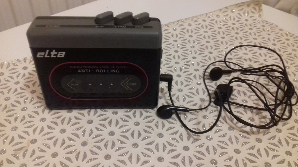 STEREO PERSONAL CASSETTE PLAYER + SŁUCHAWKI! 