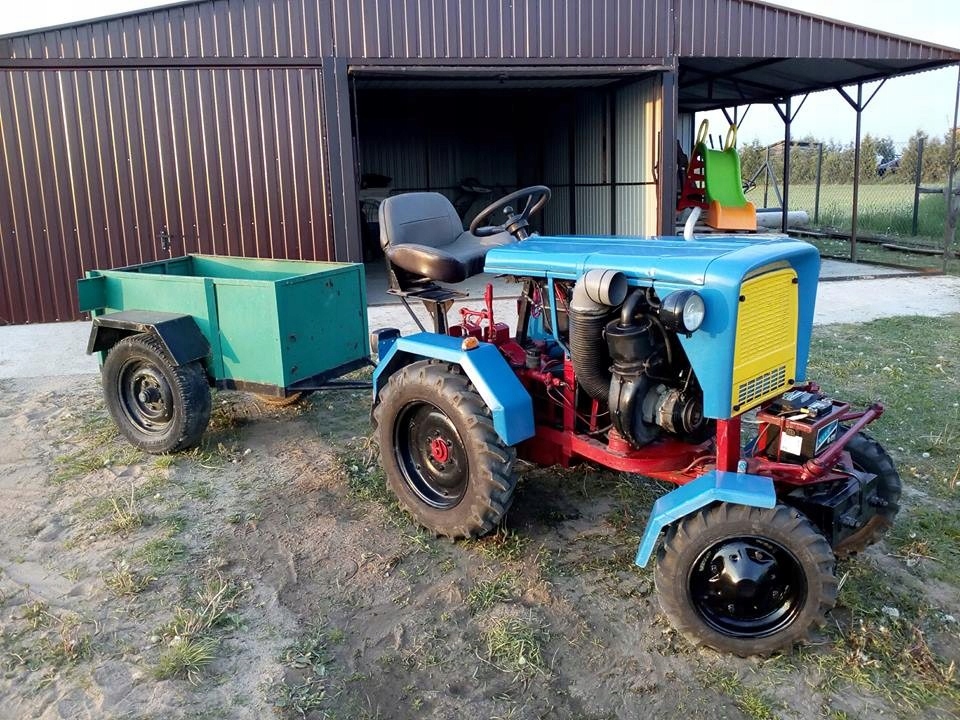 Traktor Dzik 21