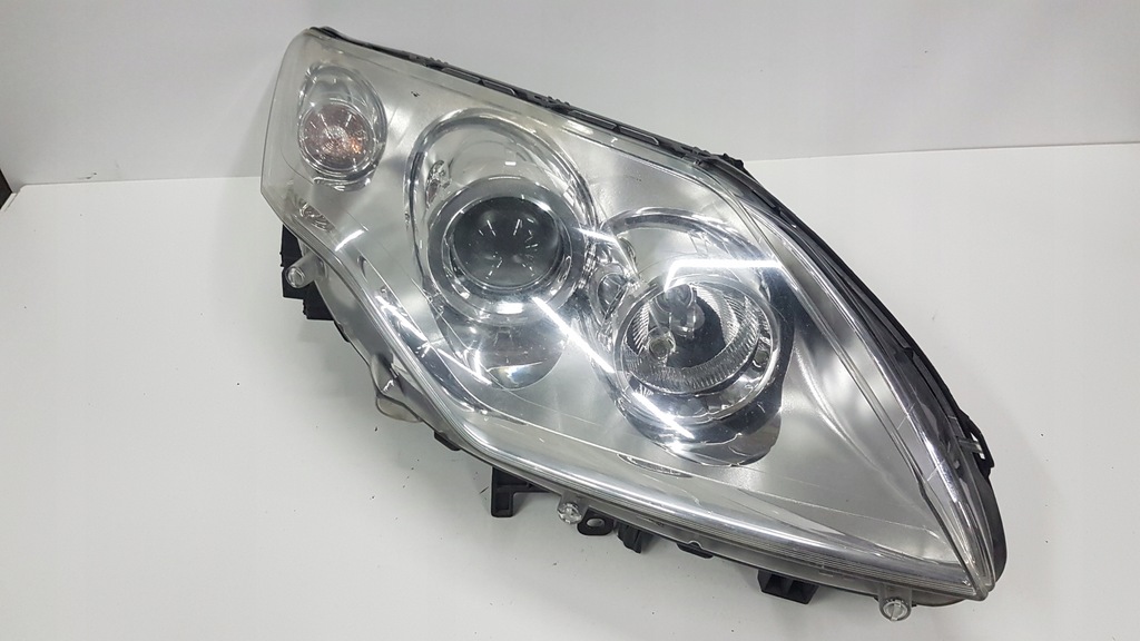 Lampa Przednia Prawa Renault Clio 3