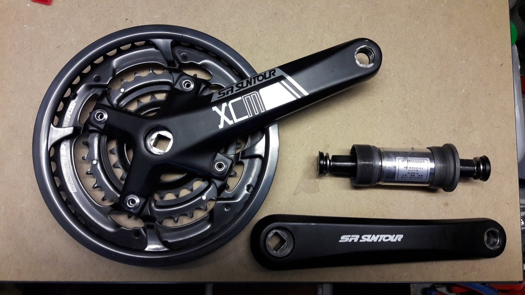 SR SUNTOUR XCM 44/32/22T 175 mm + suport