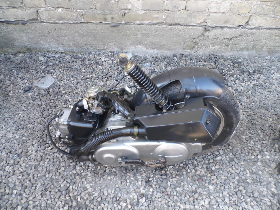 SILNIK DO CHIŃSKIEGO SKUTERA 50 CCM 4T NA KOŁO 10'