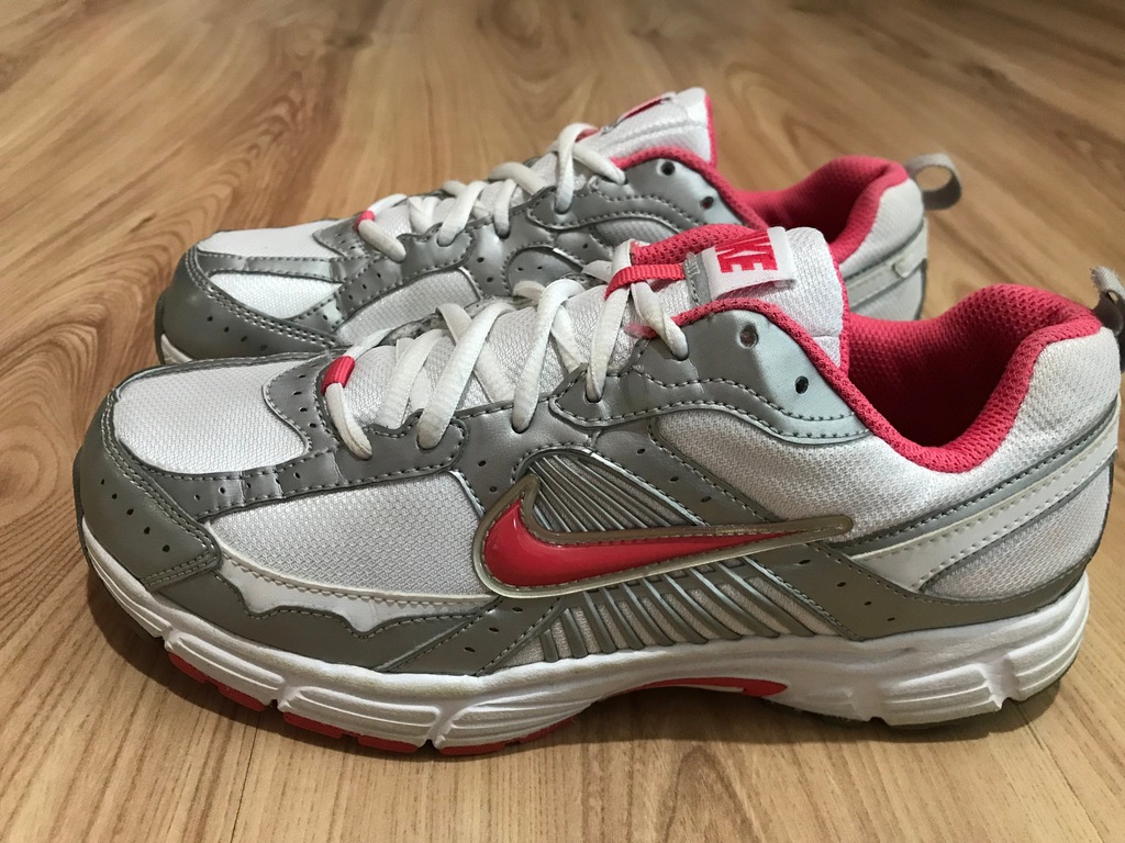 Buty sportowe Nike Dart 7 38,5 24cm