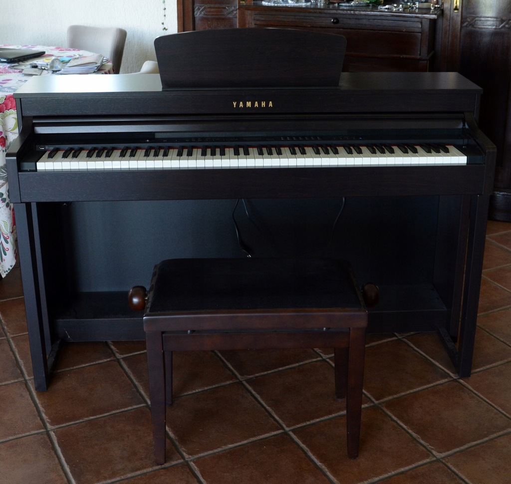 Yamaha Clavinova CLP- 430 DIGITAL PIANO