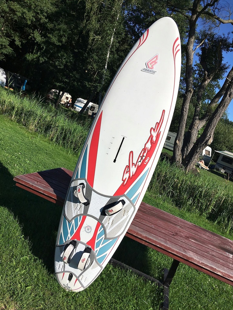 Deska windsurfing Fanatic Shark HRS 130 BDB