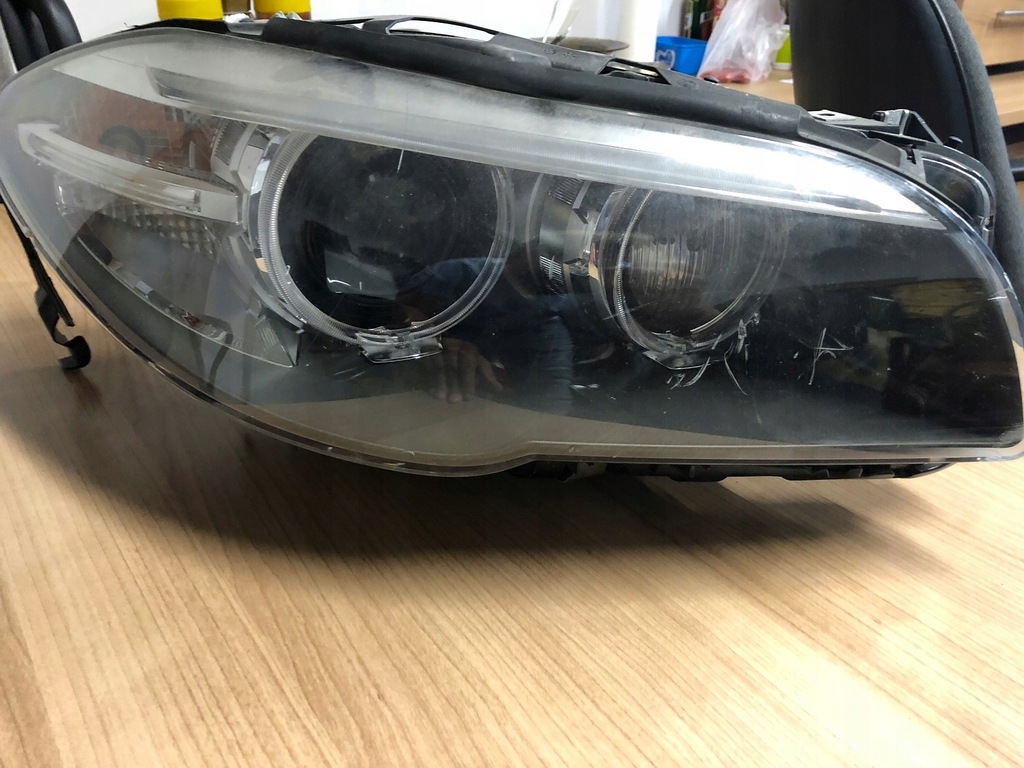 BMW F10 LCI komplet skrętna USA lampa prawa dynami