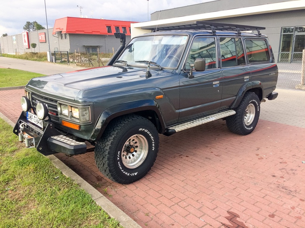 TOYOTA LAND CRUISER HJ61-12HT 4.0 L 6-Cylinder Tur