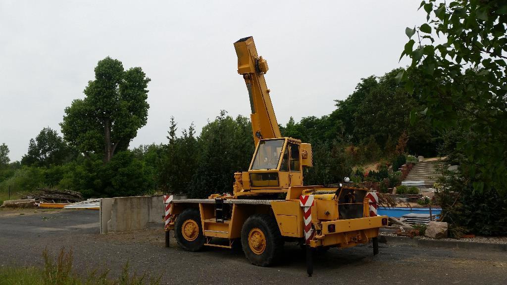 Dzwig samochodowy PPM A-230  18T KOŁOWY czesci